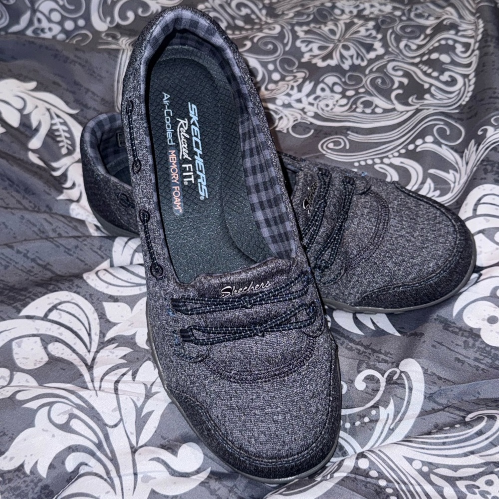 Women’s Skechers Air-Cooled Relax Fit Memory Foam shoes..